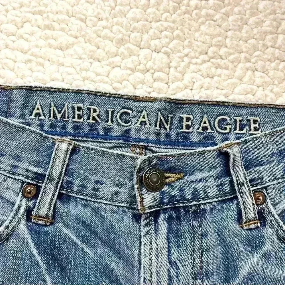 American Eagle Slim Straight Web Cuff Distress Denim Highrise Jean Shorts‎